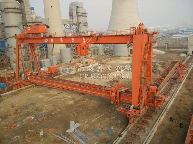 山東泉林門(mén)式斗輪堆取料機 .jpg